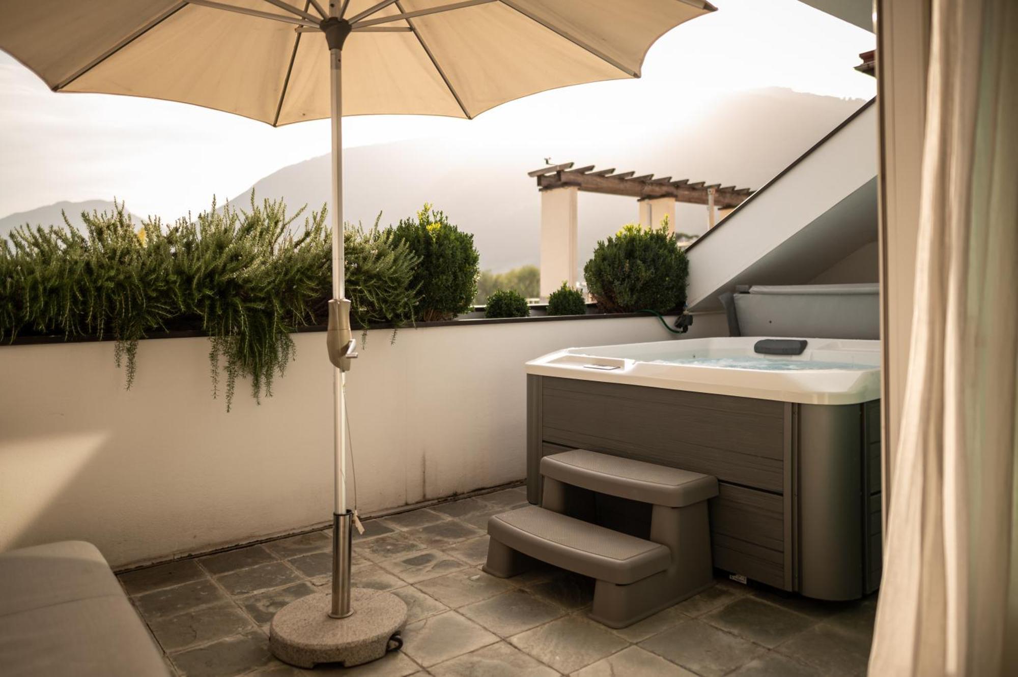 Boutique Hotel Imperialart Merano Exterior photo